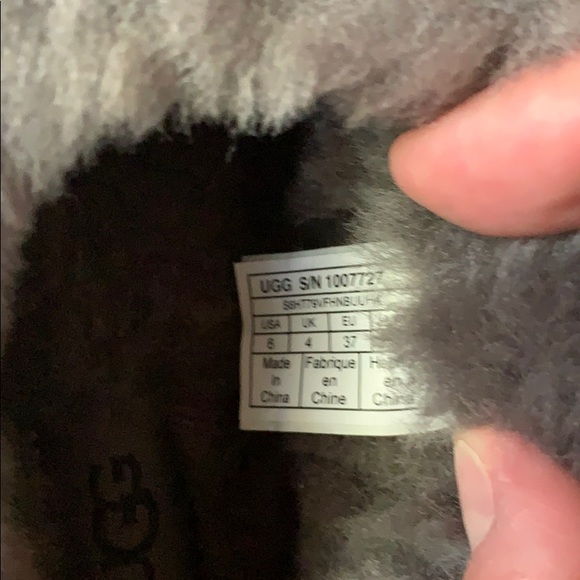 UGG NIB Black Wrin Slipper Moccasins - Picture 7 of 10